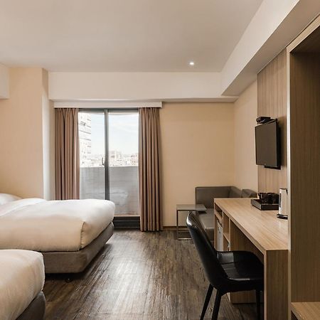 The Riverside Hotel International Kaohsiung Esterno foto