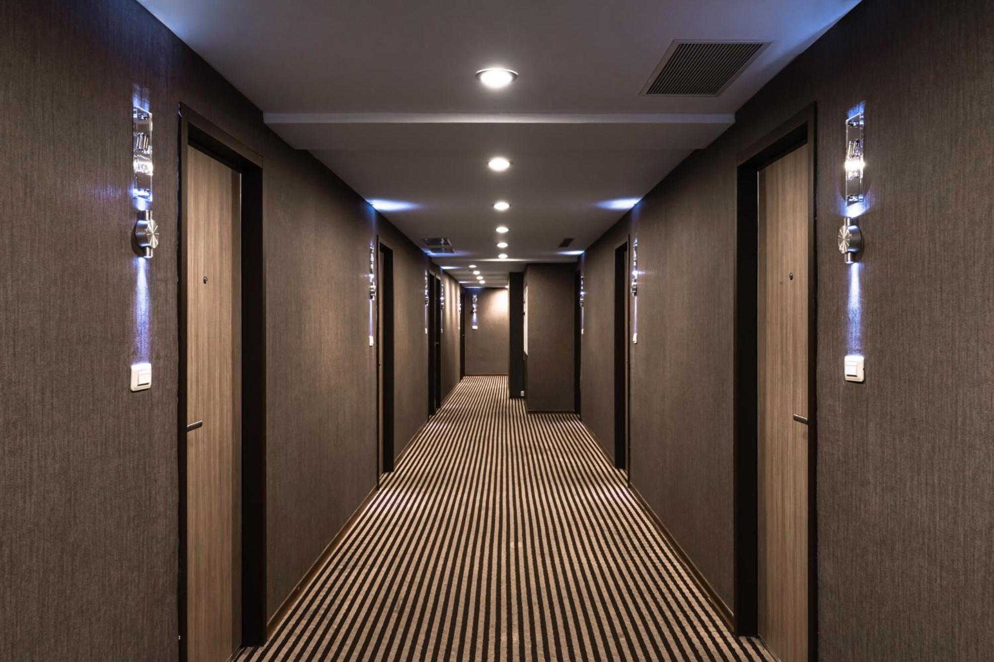 The Riverside Hotel International Kaohsiung Esterno foto